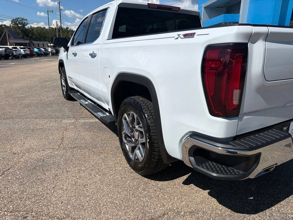 Used 2026 GMC Sierra 1500 SLT w/ SLT Premium Package AWD/4WD image 3