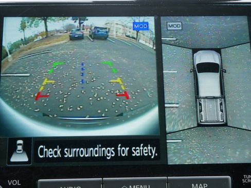 Used 2023 Nissan Titan Platinum Reserve w/ Moonroof Package image 27