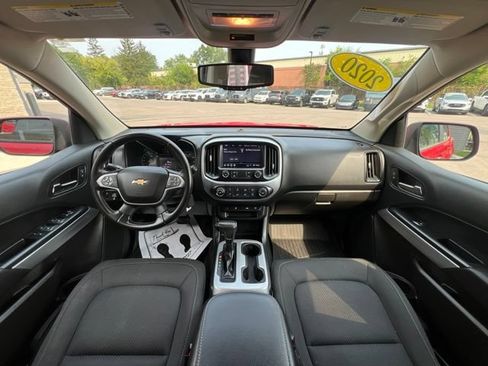 Used 2020 Chevrolet Colorado LT w/ Colorado RST Special Edition AWD/4WD image 17