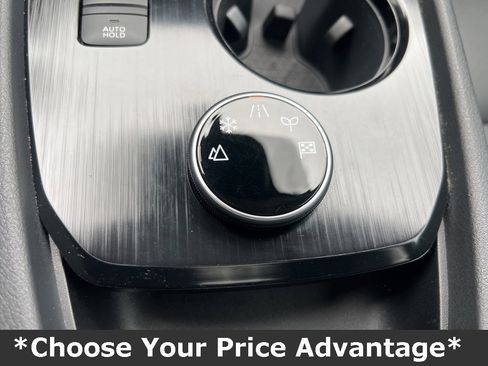 Used 2023 Nissan Rogue SV w/ SV Premium Package image 69