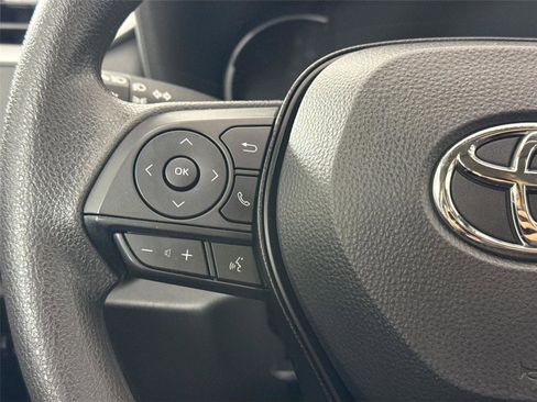 Certified 2025 Toyota RAV4 LE image 17