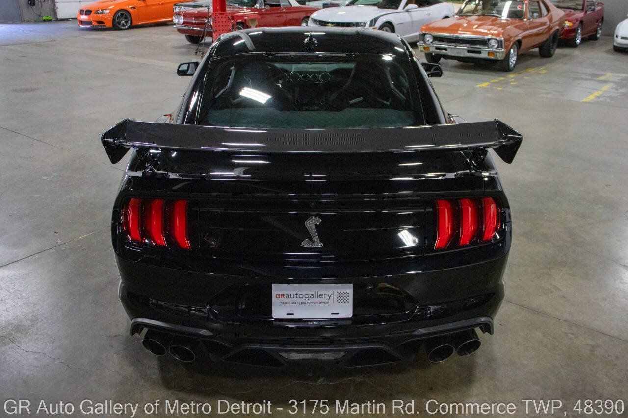 Used 2020 Ford Mustang Shelby GT500 w/ Carbon Fiber Track Pack RWD image 5