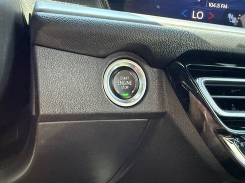 Used 2024 Chevrolet Traverse LS FWD image 29