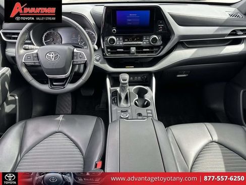Used 2023 Toyota Highlander XSE AWD/4WD image 19