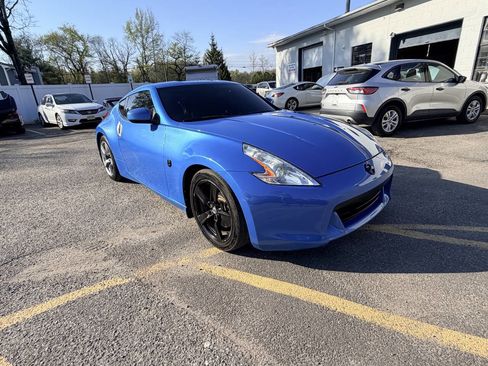 Used 2009 Nissan 370Z Touring image 5