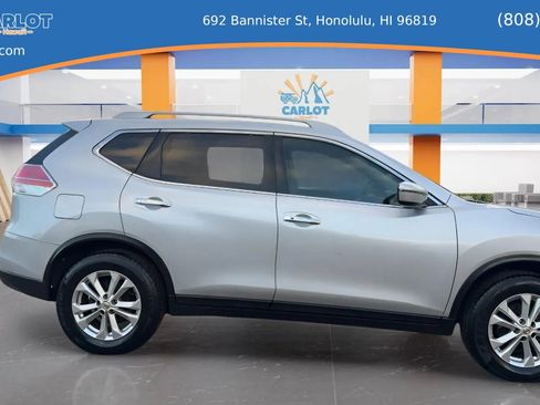 Used 2016 Nissan Rogue SV FWD image 14