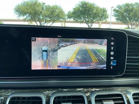 Used 2022 Mercedes-Benz GLE 450 4MATIC image 32