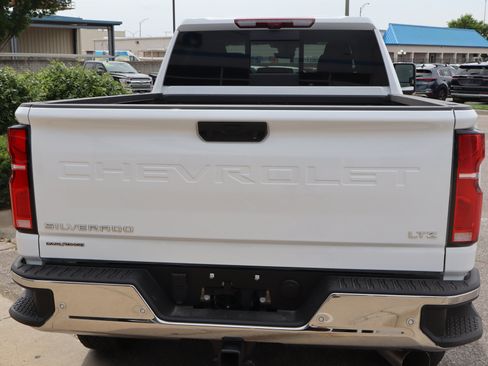 New 2026 Chevrolet Silverado 2500 LTZ w/ LTZ Premium Package AWD/4WD image 8