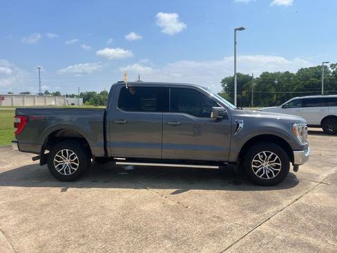 Certified 2022 Ford F150 Lariat w/ FX4 Off-Road Package AWD/4WD image 4