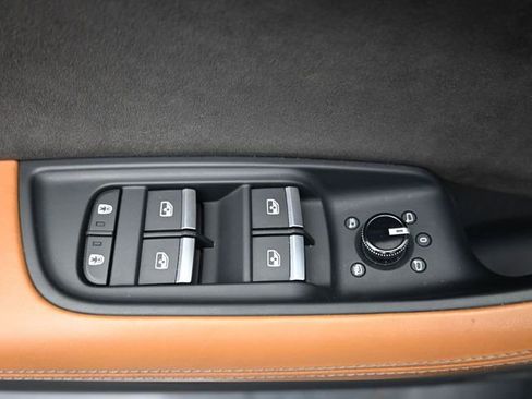 Used 2021 Audi RS Q8 4.0T image 14