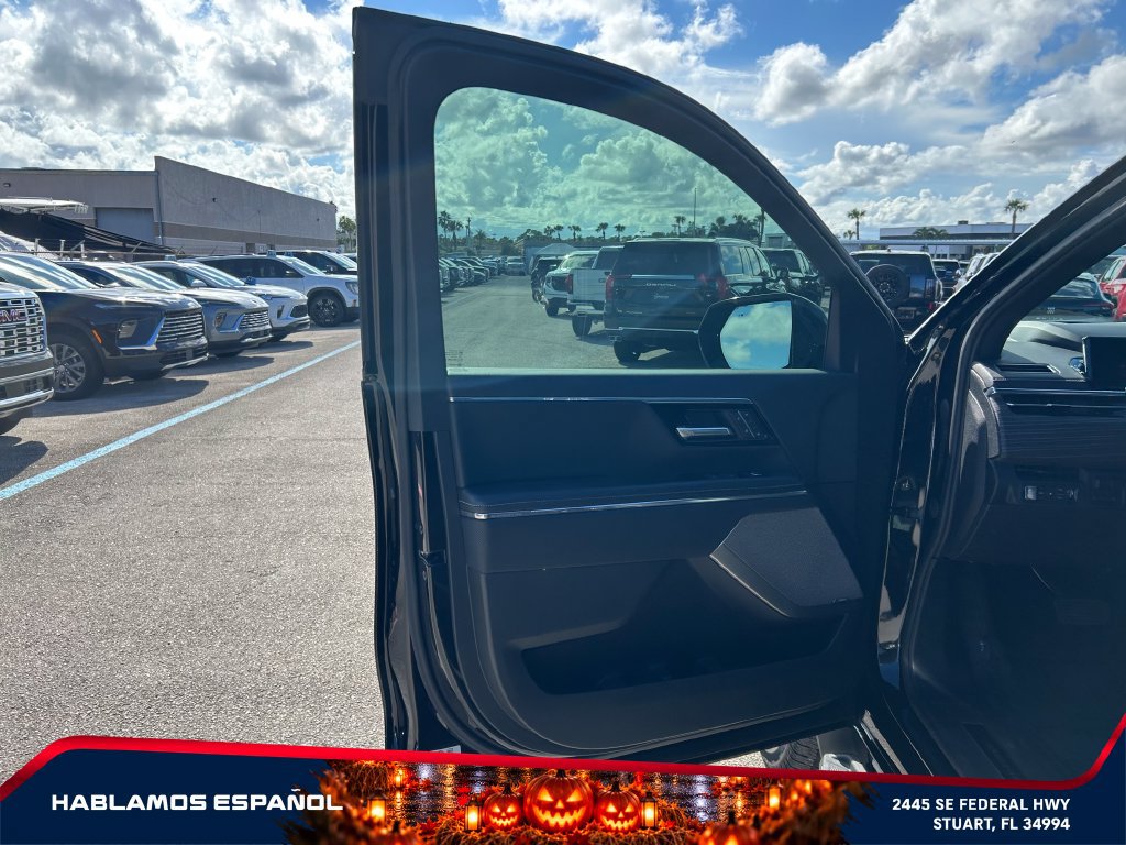 Used 2025 GMC Sierra EV Denali AWD/4WD image 12