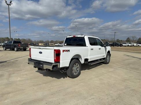 New 2026 Ford F250 Lariat w/ Chrome Package image 4