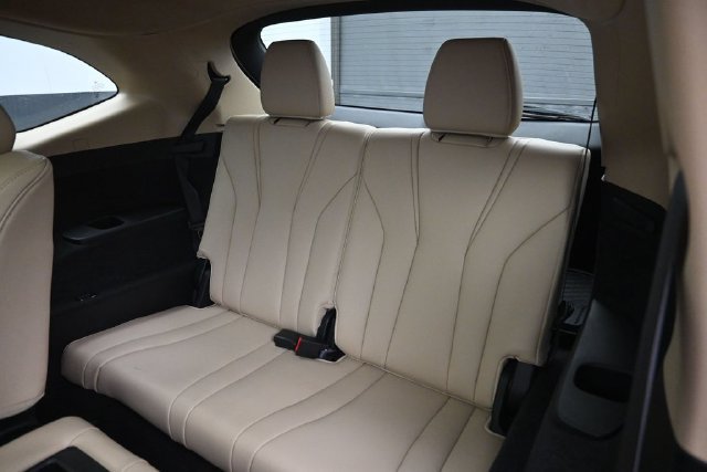 Used 2022 Acura MDX w/ Technology Package FWD image 30