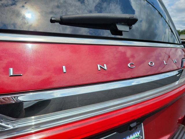 Used 2019 Lincoln Navigator Reserve w/ Cargo Package AWD/4WD image 30