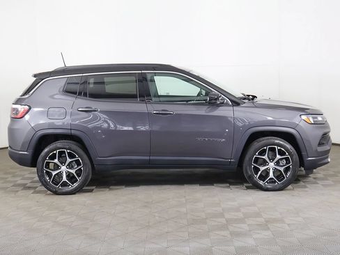 Used 2024 Jeep Compass Limited AWD/4WD image 17