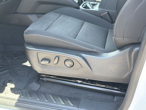 Used 2023 GMC Canyon Elevation w/ Convenience Package AWD/4WD image 15