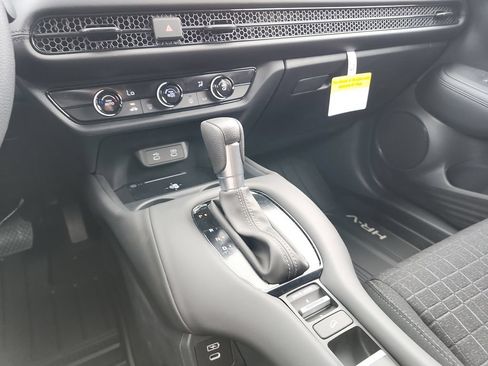New 2026 Honda HR-V LX image 29