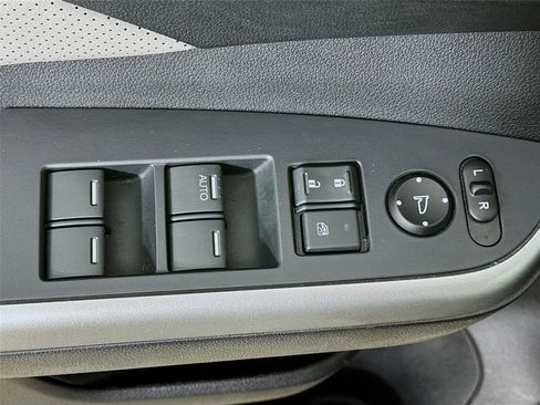 Used 2015 Honda CR-V EX-L image 22