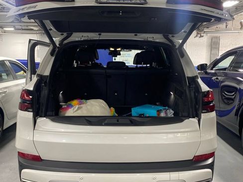 Used 2024 BMW X5 xDrive40i w/ Premium Package AWD/4WD image 13