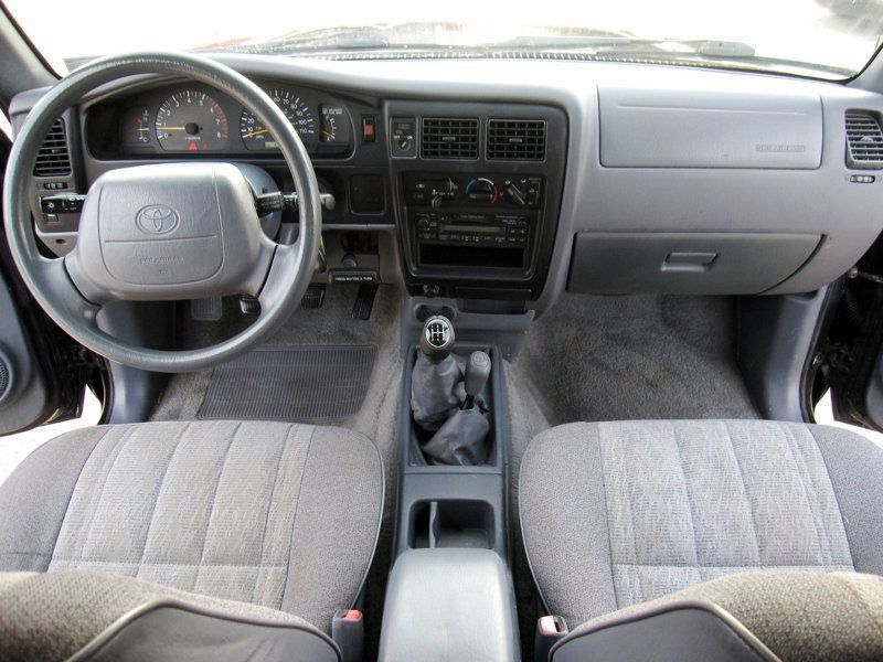 Used 1999 Toyota Tacoma 4x4 Xtracab w/ SR5 Pkg image 22