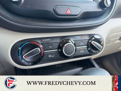 Used 2020 Kia Soul LX FWD image 13