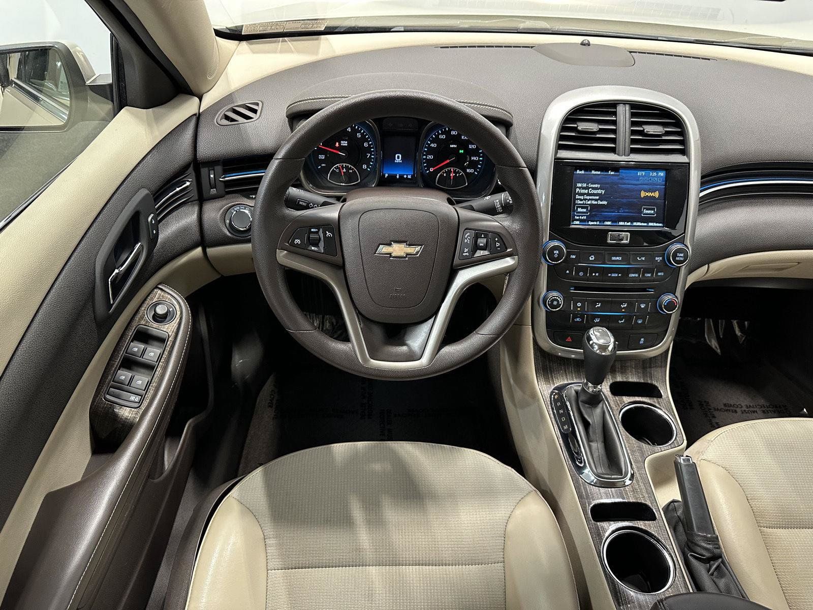 Used 2014 Chevrolet Malibu LT w/ Power Convenience Package FWD image 15