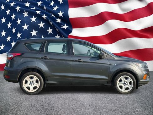 Used 2018 Ford Escape S FWD image 4