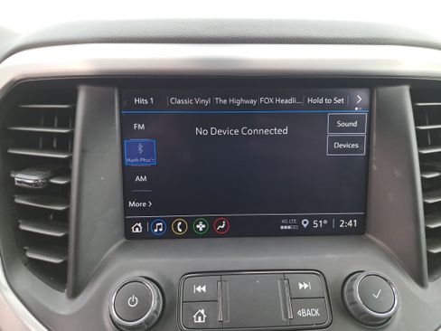 Used 2023 GMC Acadia SLE w/ Driver Convenience Package FWD image 23
