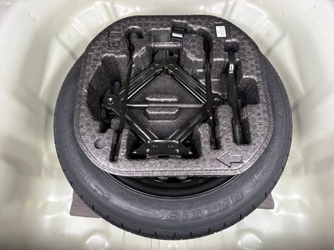 Used 2025 Kia K5 GT-Line image 36