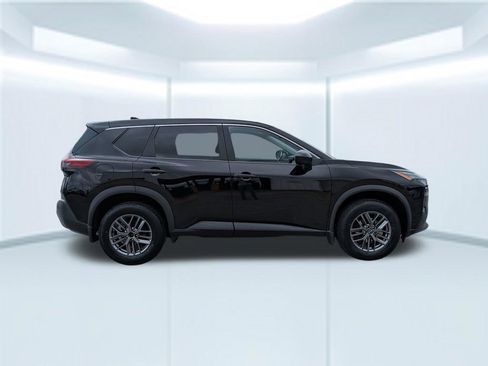 Used 2023 Nissan Rogue S AWD/4WD image 7