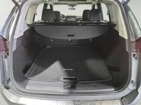Used 2021 Nissan Rogue SV w/ Premium Package FWD image 28