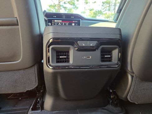 Used 2026 GMC Sierra 2500 AT4X AWD/4WD image 19