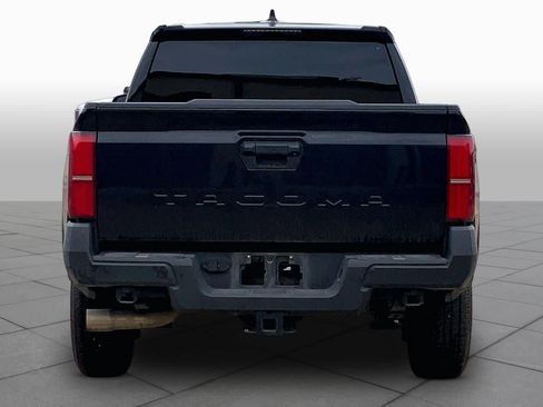 Used 2025 Toyota Tacoma SR RWD image 5