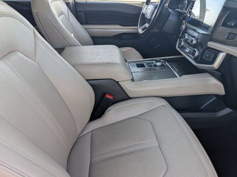 Used 2024 Ford Expedition Max Limited image 11