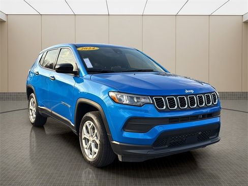 Certified 2024 Jeep Compass Sport image 7
