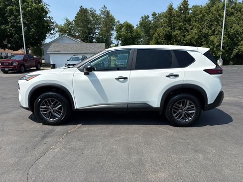 Used 2023 Nissan Rogue S FWD image 6