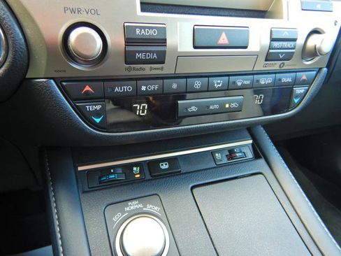 Used 2017 Lexus ES 350 Sedan image 17