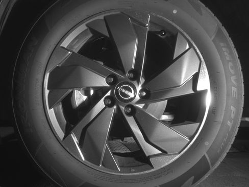 Used 2025 Nissan Rogue SV image 12