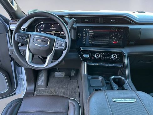 Used 2024 GMC Sierra 2500 Denali w/ Denali Reserve Package image 10