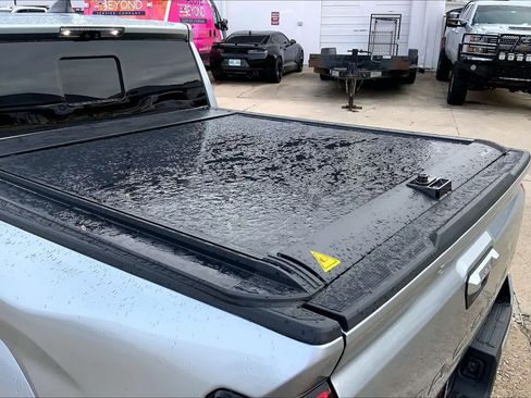 Used 2025 Toyota Tacoma Limited image 32