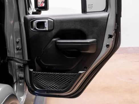 Used 2021 Jeep Wrangler Unlimited Rubicon AWD/4WD image 76
