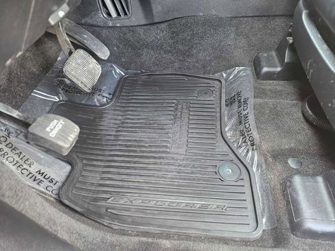 Used 2016 Ford Explorer Limited w/ Class II Trailer Tow Package image 13