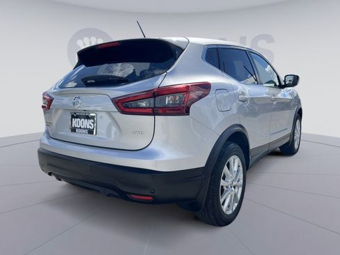 Used 2021 Nissan Rogue Sport S image 7