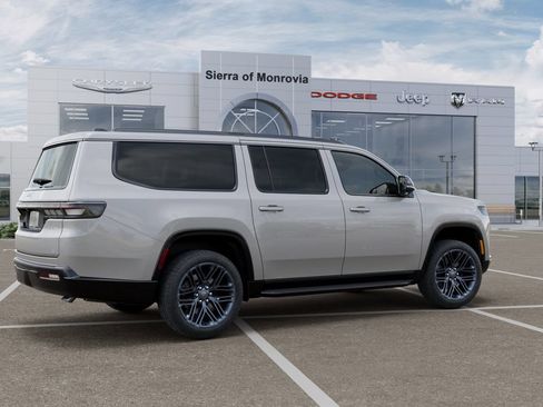 New 2026 Jeep Grand Wagoneer L 4WD image 4