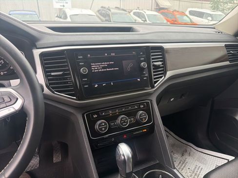 Used 2023 Volkswagen Atlas SE FWD image 23