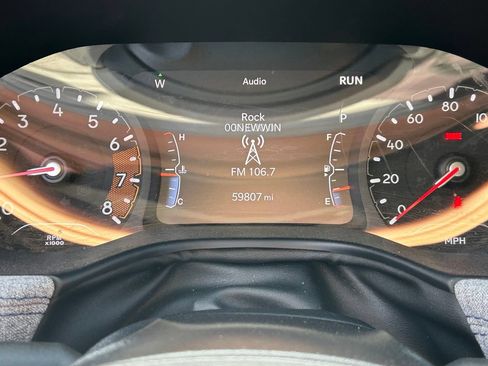 Used 2024 Jeep Compass Latitude AWD/4WD image 10