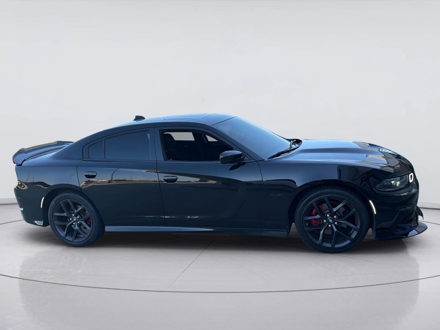 Used 2023 Dodge Charger R/T w/ Blacktop Package RWD image 4