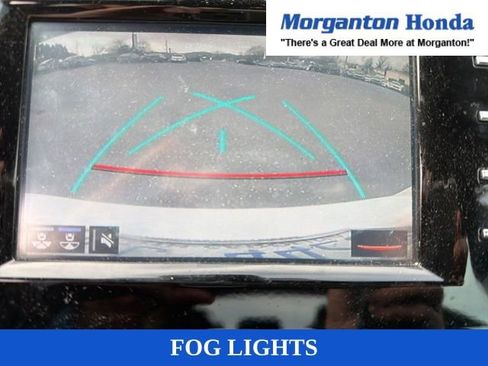 Used 2019 Toyota Camry SE image 7