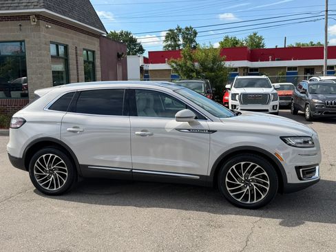 Used 2020 Lincoln Nautilus Reserve w/ Equipment Group 201A AWD/4WD image 6