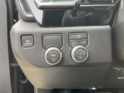 New 2026 GMC Sierra 1500 Elevation image 23